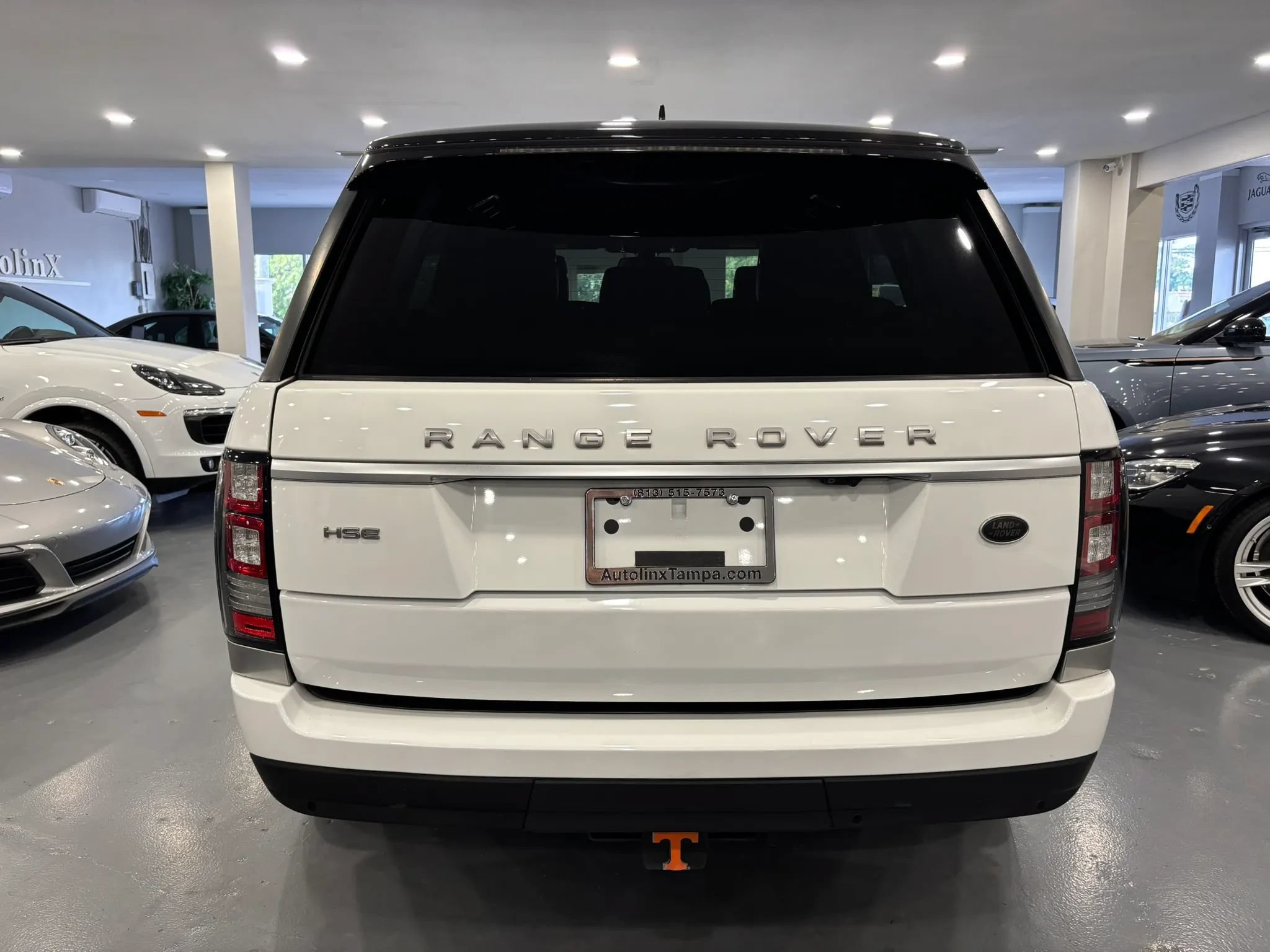 Used 2016 Land Rover Range Rover HSE AWD/4WD image 6