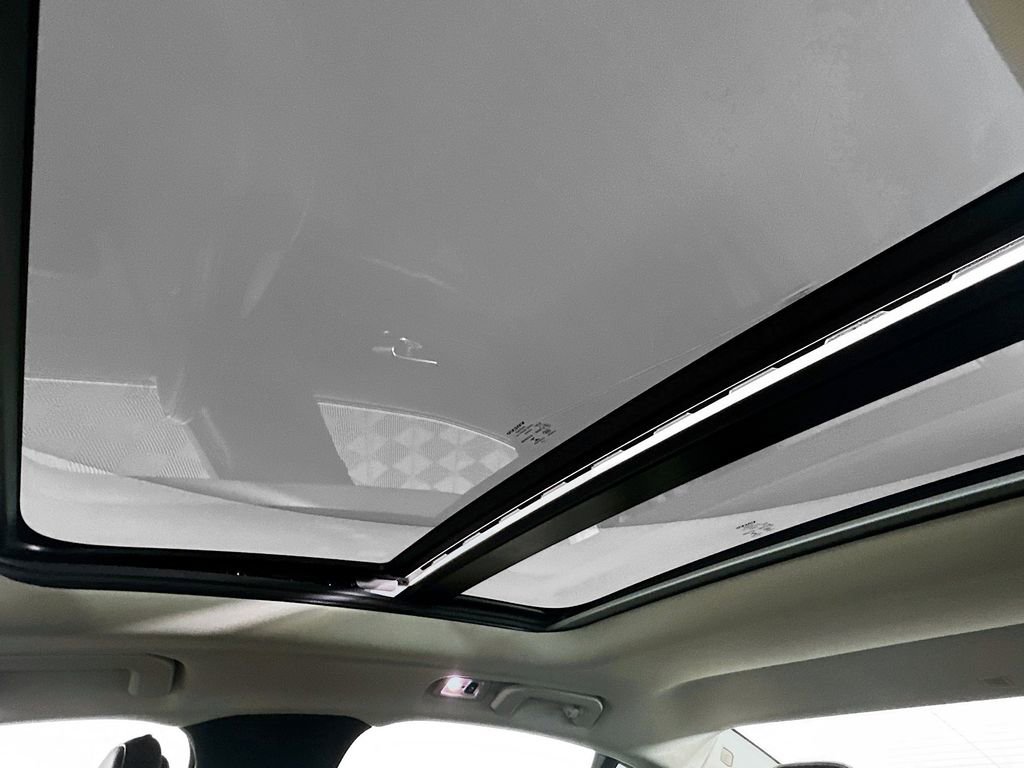 Used 2022 Volvo S60 B5 Momentum image 20