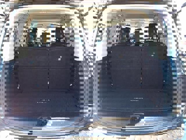 Used 2019 Nissan Armada SL w/ Premium Package image 24