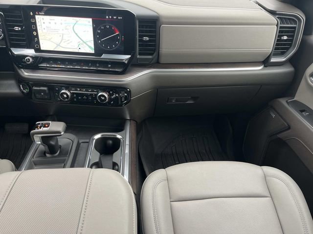 Used 2025 GMC Sierra 1500 SLT w/ SLT Premium Plus Package image 18