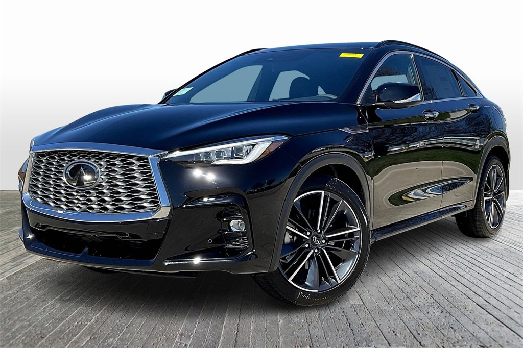 New 2025 INFINITI QX55 Essential image 2