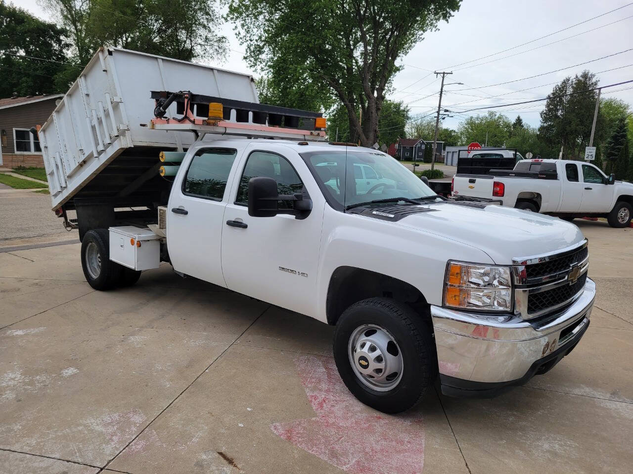 Used 2011 Chevrolet Silverado 3500 W/T RWD image 6