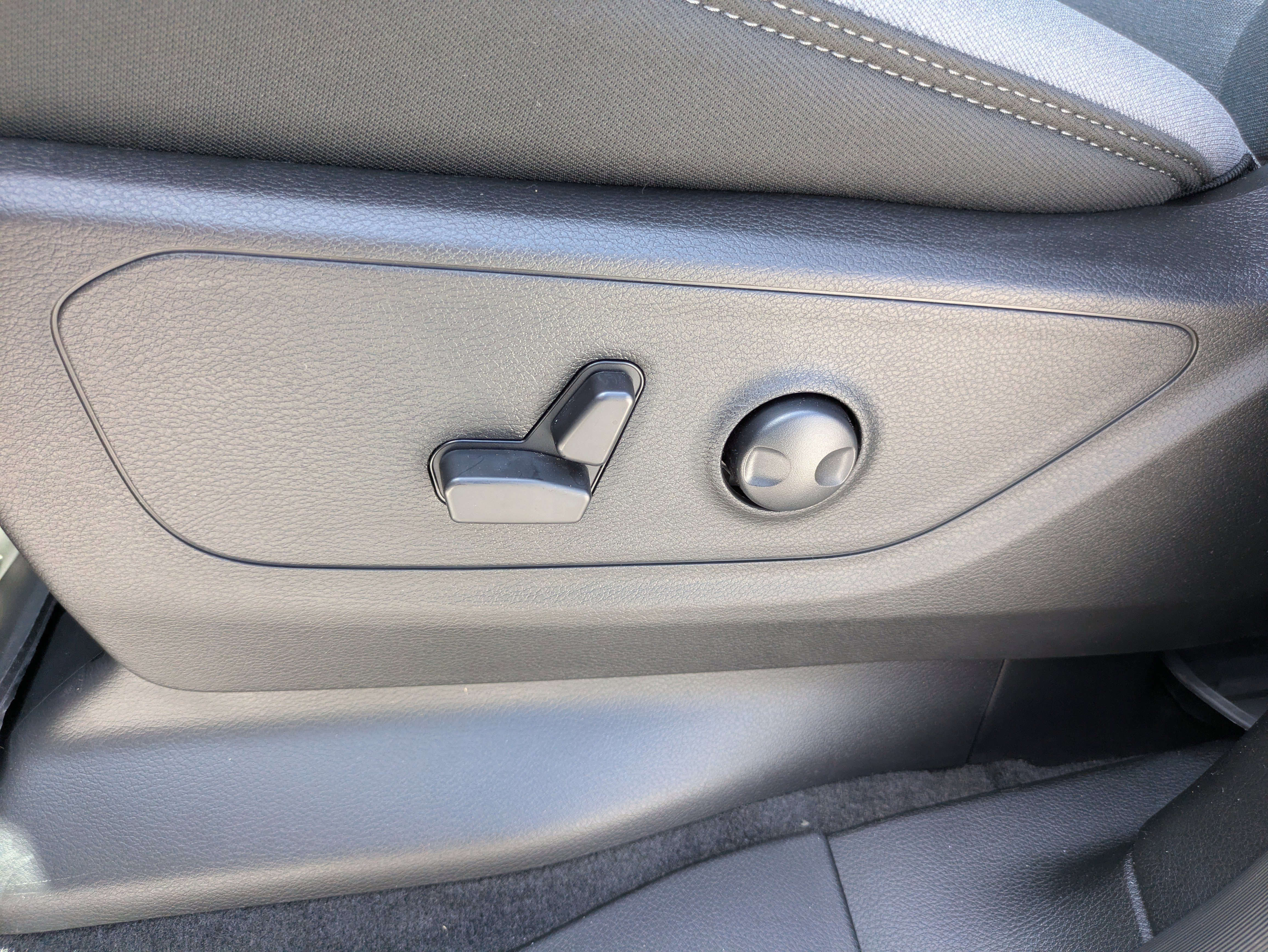 New 2025 RAM 1500 Big Horn image 12