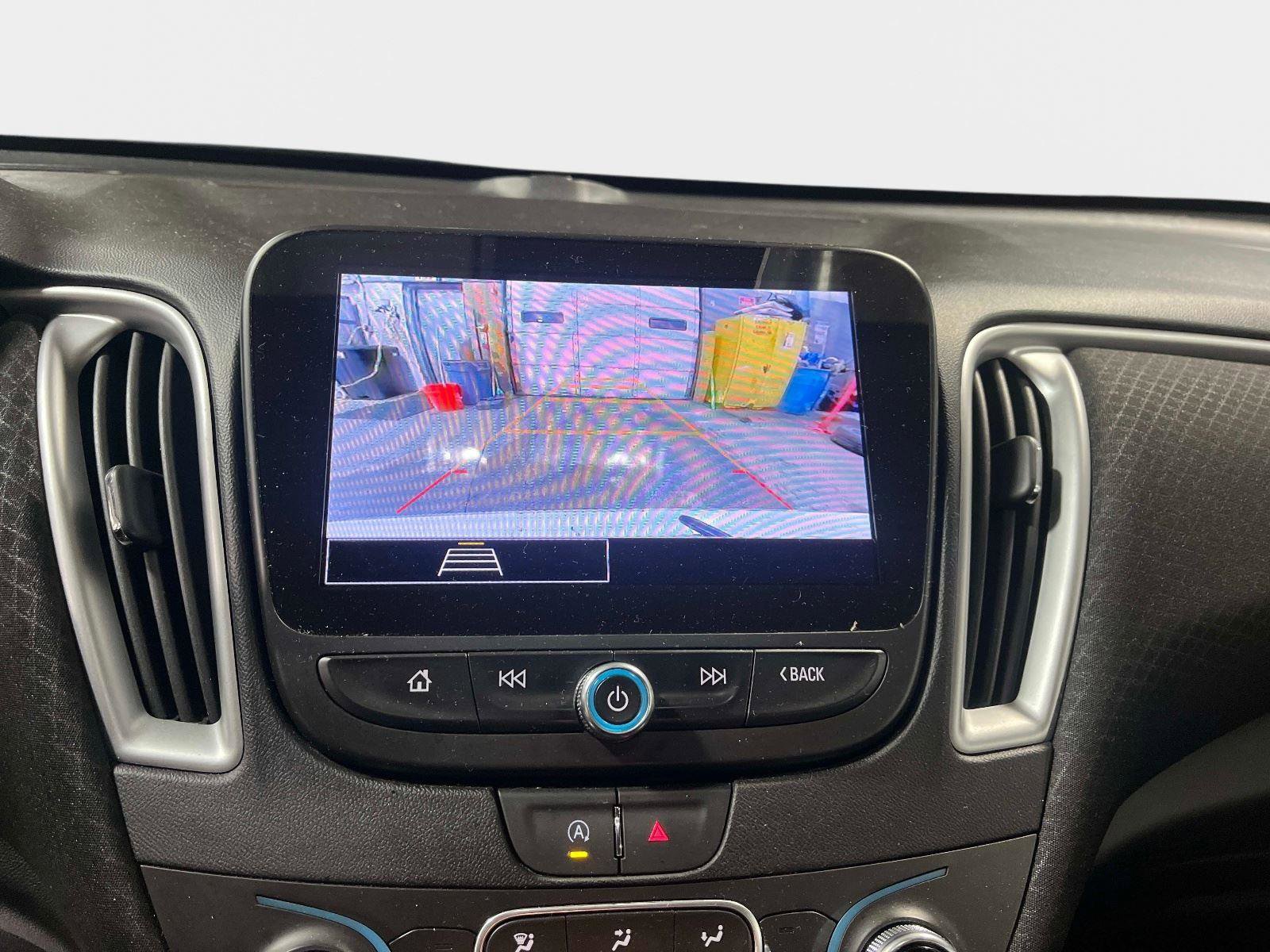 Used 2024 Chevrolet Malibu LT image 25