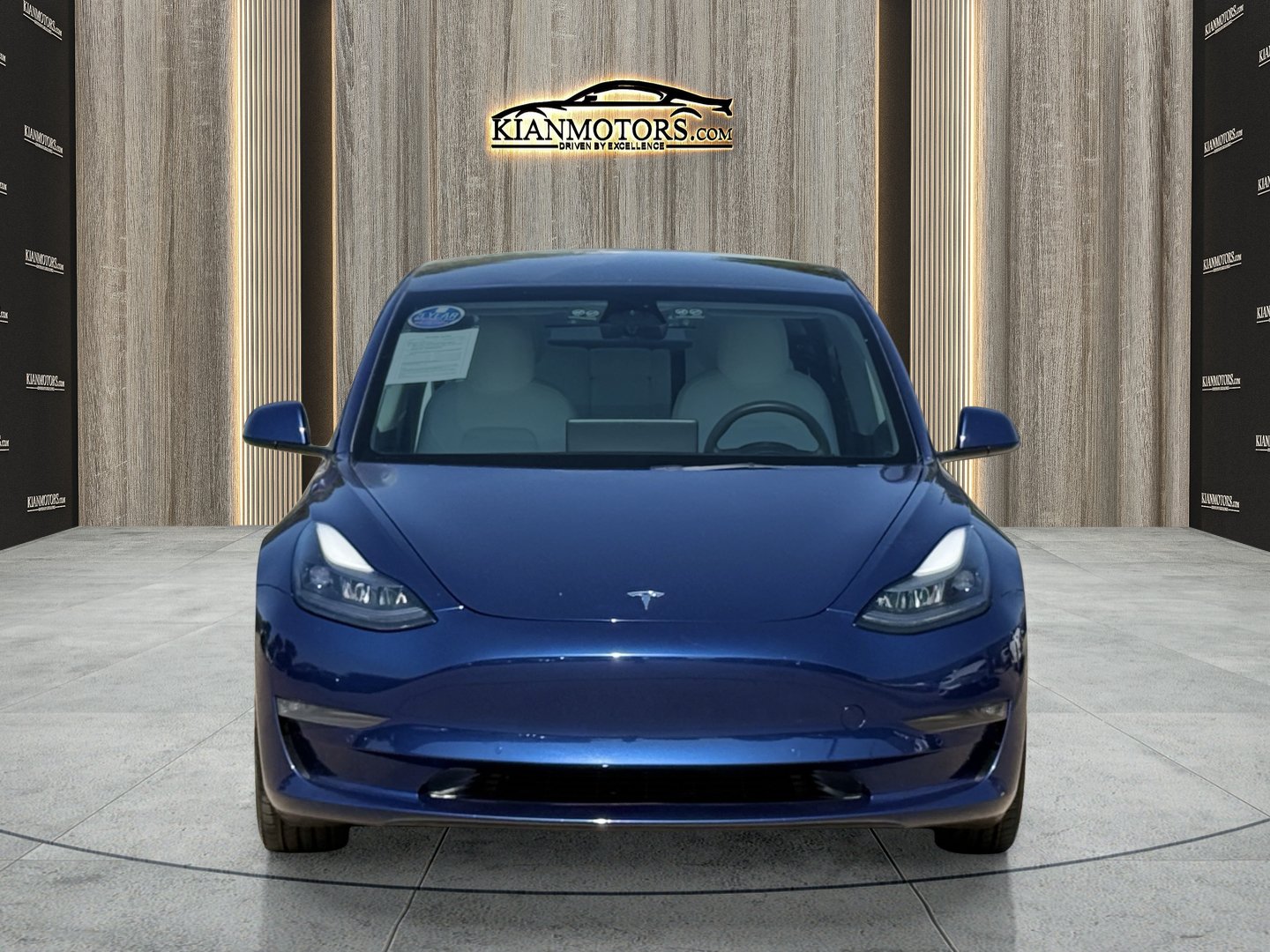 Used 2022 Tesla Model 3 Standard Range RWD image 2