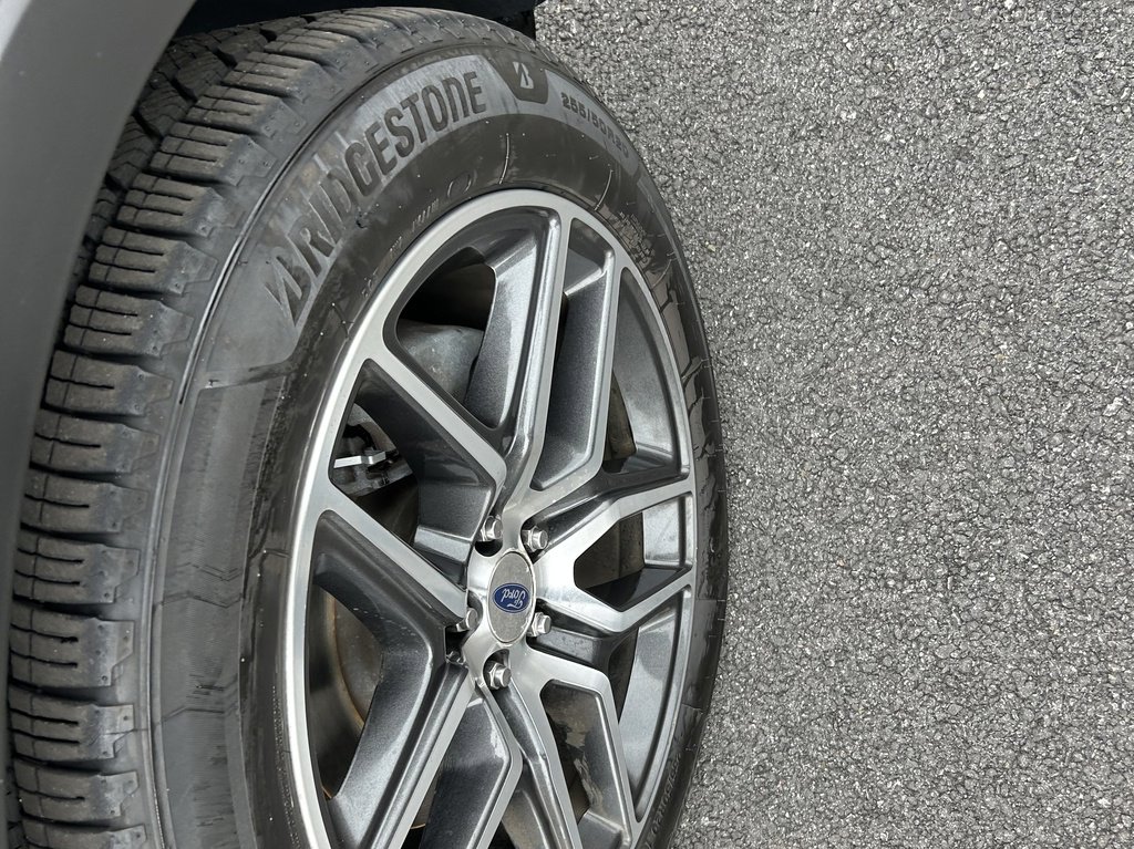 Used 2018 Ford Explorer Sport w/ Equipment Group 401A image 32