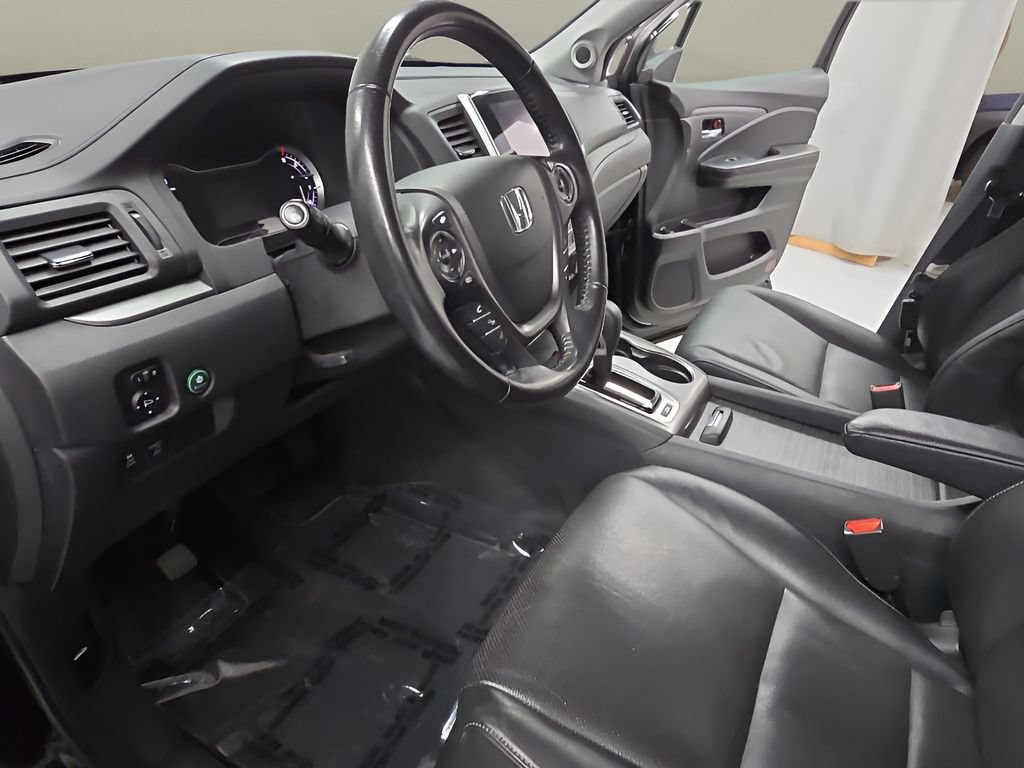 Used 2017 Honda Ridgeline RTL-T image 11