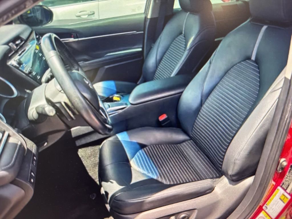 Used 2018 Toyota Camry SE w/ Audio Package FWD image 8