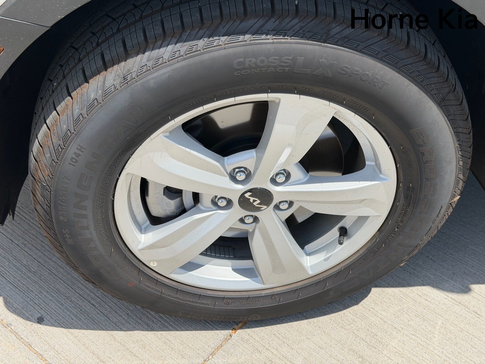 New 2026 Kia Sorento LX FWD image 8