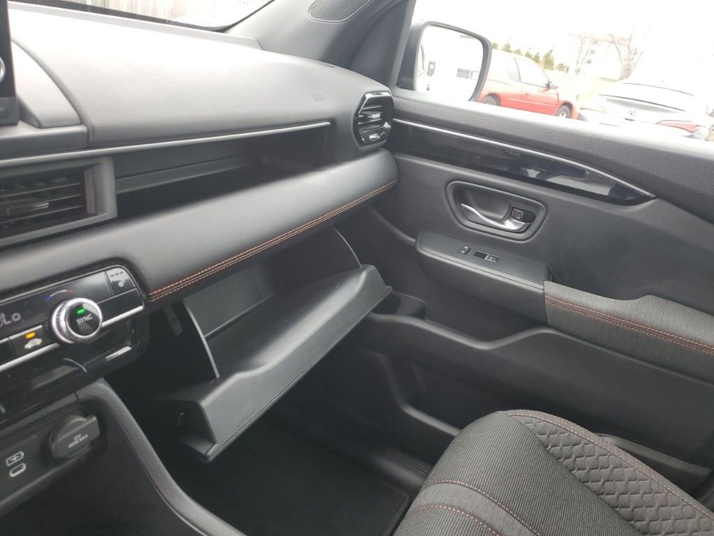 Certified 2023 Honda Pilot Sport image 22