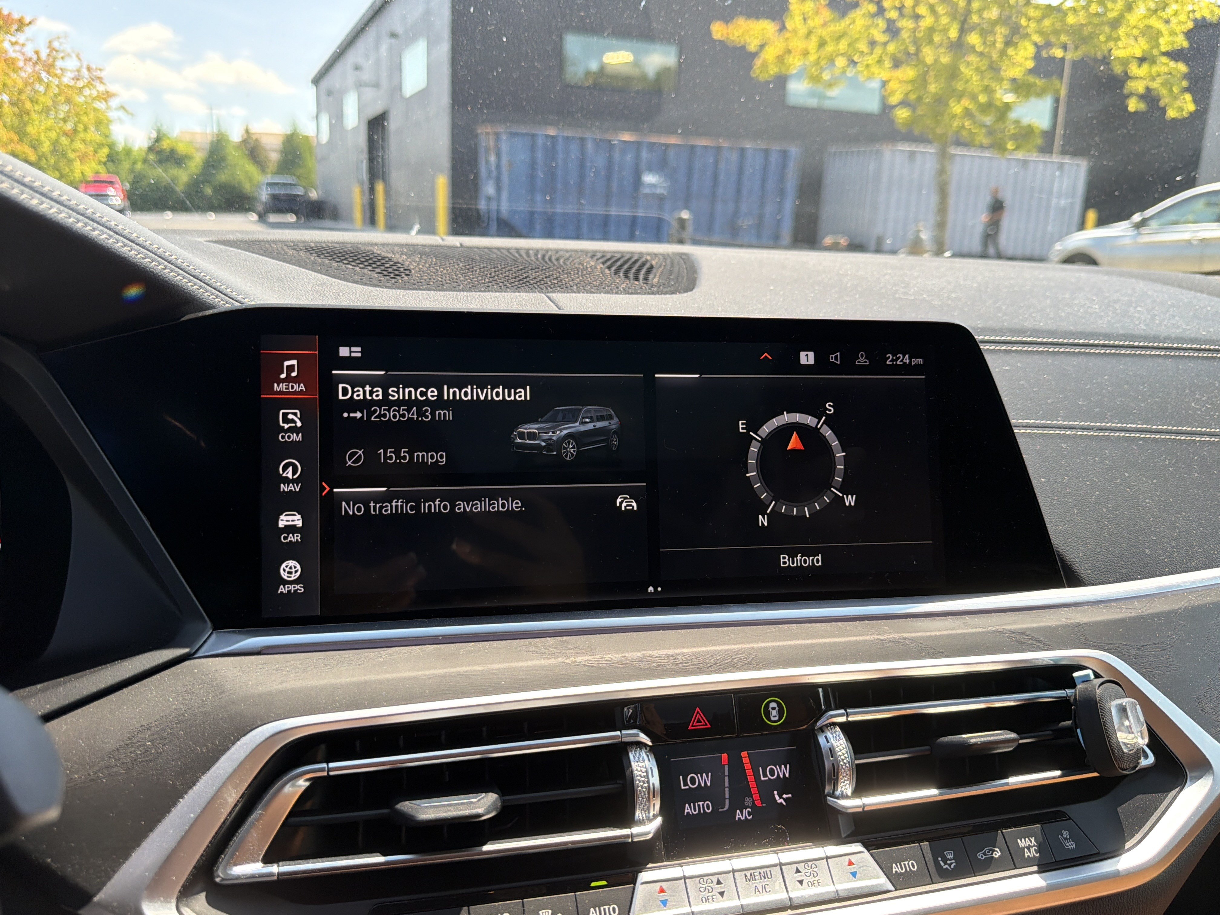 Used 2022 BMW X7 M50i w/ Dynamic Handling Package AWD/4WD image 20