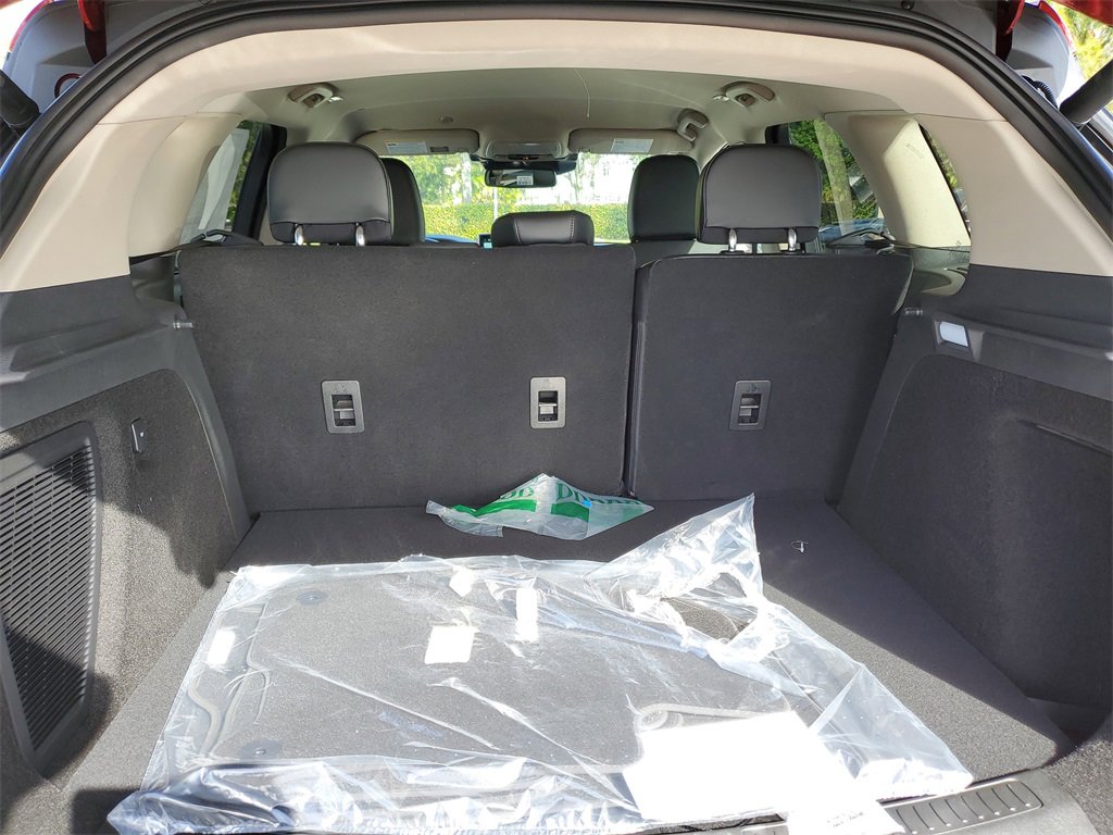 New 2026 Lincoln Corsair Premiere image 6