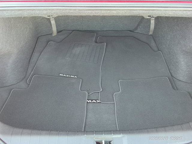 Used 2017 Nissan Maxima Platinum image 17