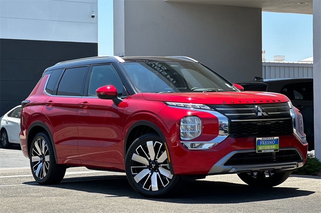 New 2025 Mitsubishi Outlander SEL image 3