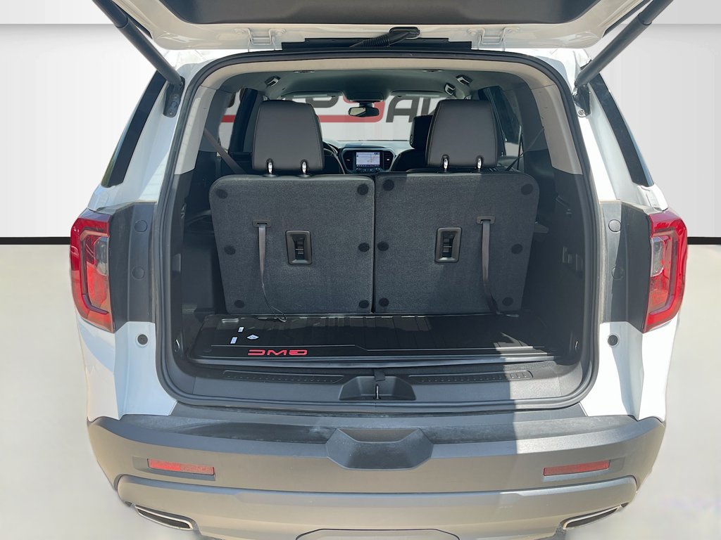Used 2023 GMC Acadia AT4 w/ Technology Package AWD/4WD image 26