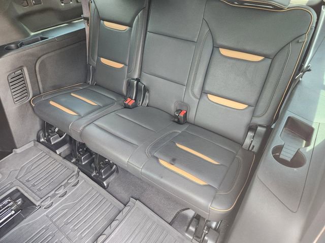 Used 2024 GMC Yukon XL AT4 w/ Technology Package AWD/4WD image 32