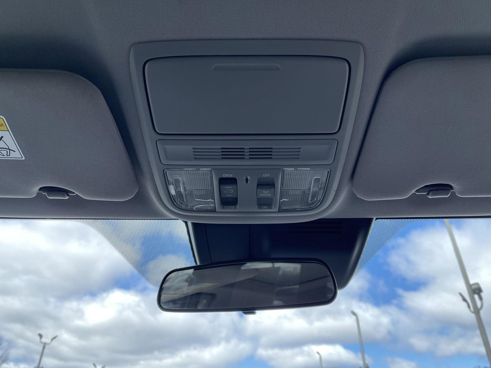 Used 2018 Honda CR-V EX image 12