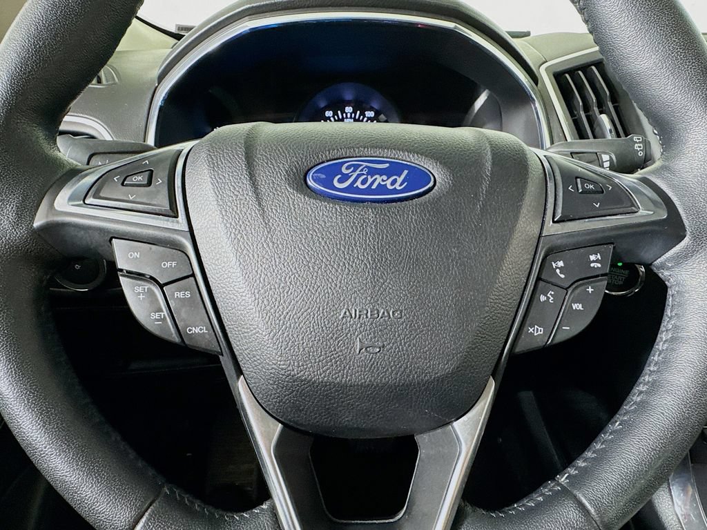 Used 2020 Ford Edge Titanium w/ Cargo Accessory Package FWD image 35