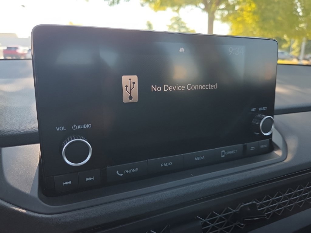 Used 2025 Honda Accord LX image 32