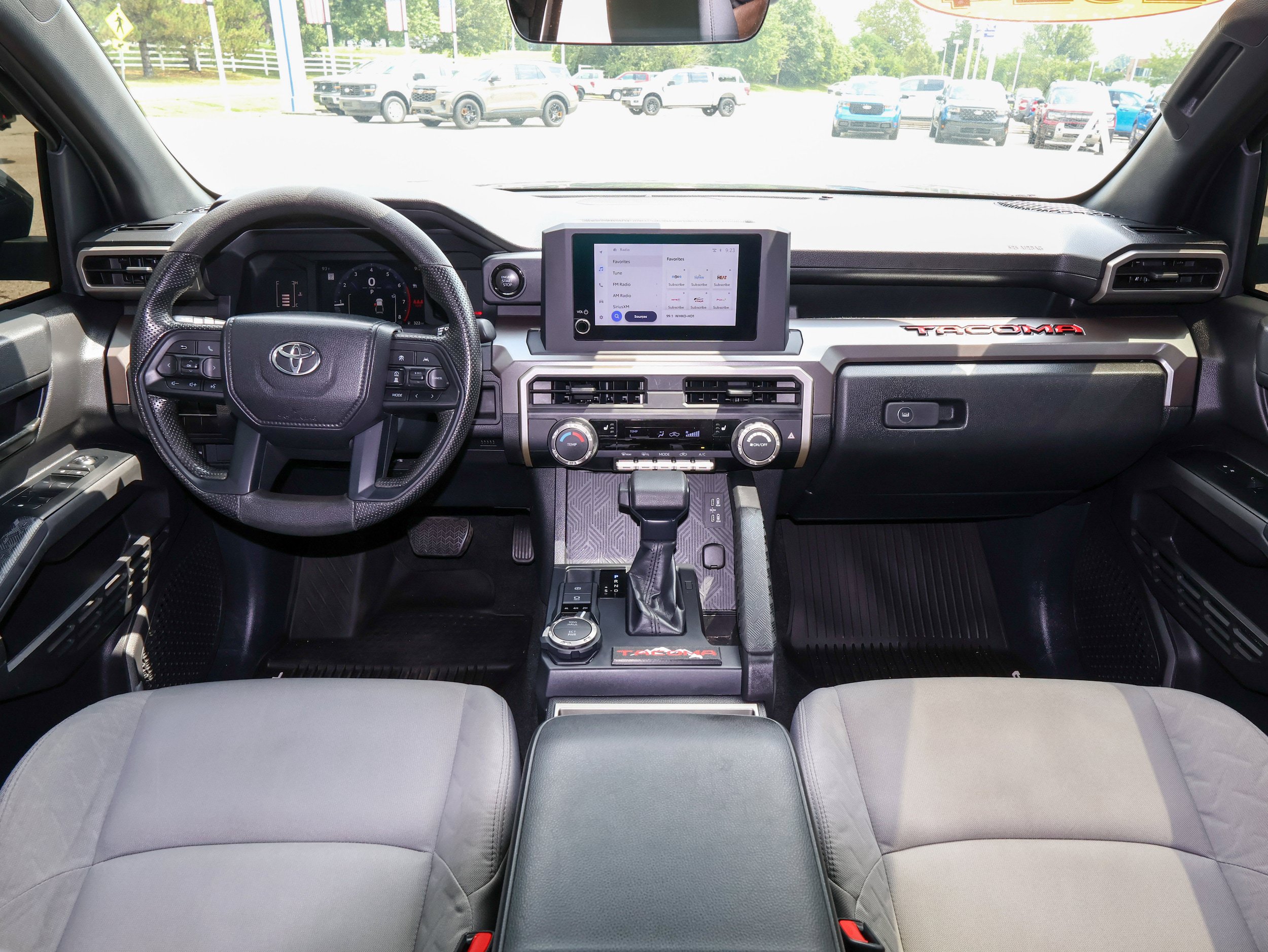 Used 2024 Toyota Tacoma SR5 AWD/4WD image 15