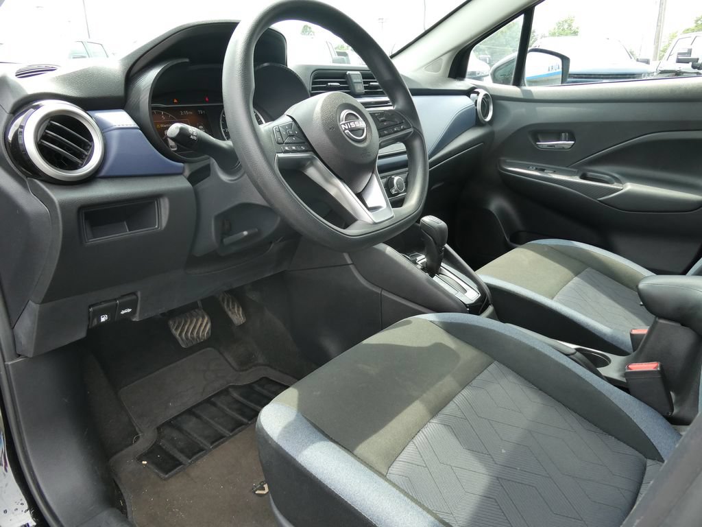 Used 2024 Nissan Versa SV w/ Trunk Package FWD image 21