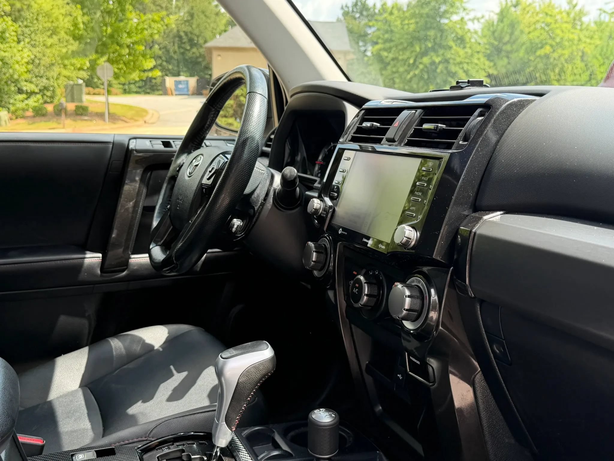 Used 2023 Toyota 4Runner TRD Off-Road Premium w/ Off Road Premium Plus Package AWD/4WD image 18