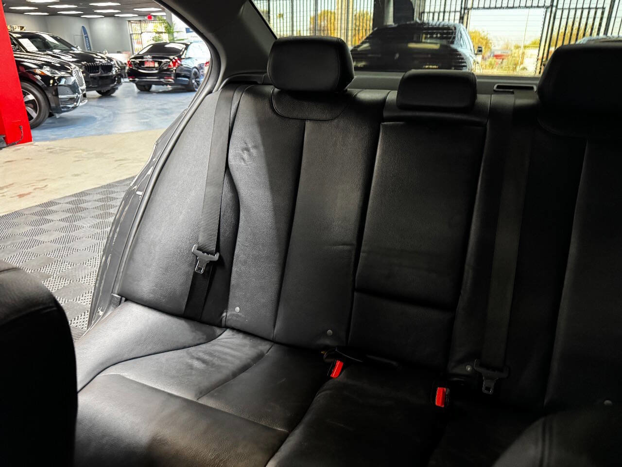 Used 2018 BMW 320i xDrive Sedan image 33