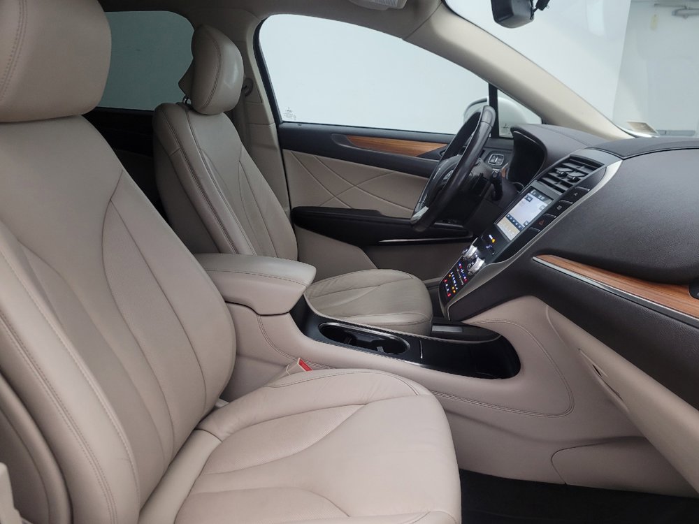 Used 2018 Lincoln MKC Select w/ Select Plus Package FWD image 21