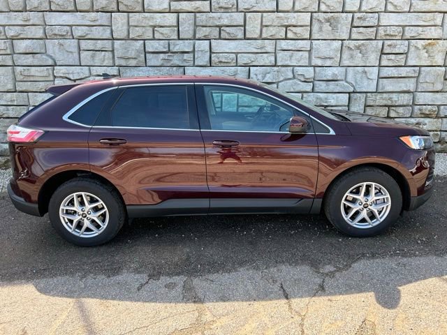 Used 2024 Ford Edge SEL w/ Convenience Package image 6