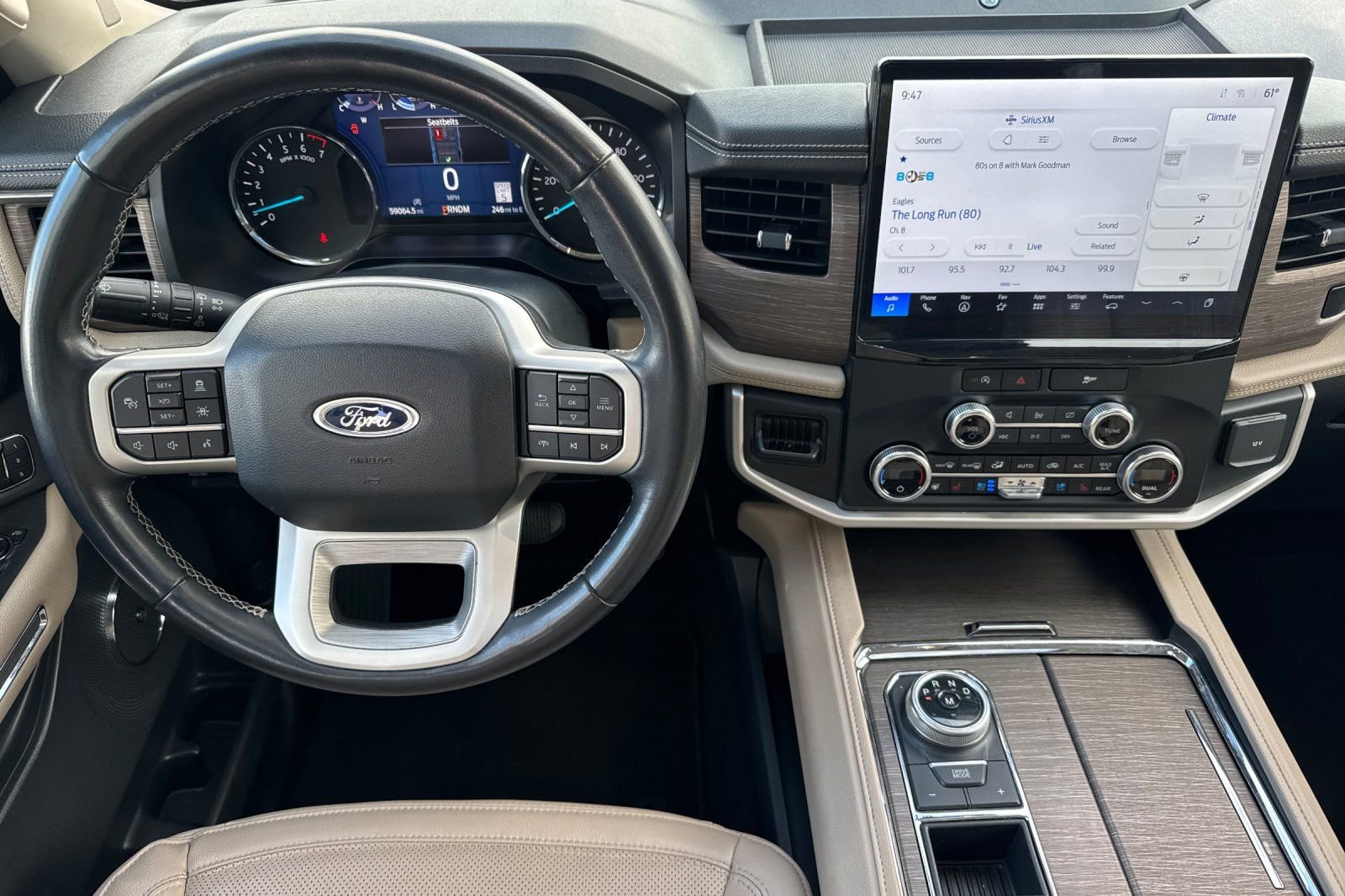 Used 2024 Ford Expedition Limited image 16