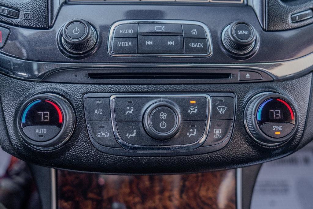 Used 2014 Chevrolet Impala LT w/ Convenience Package FWD image 26