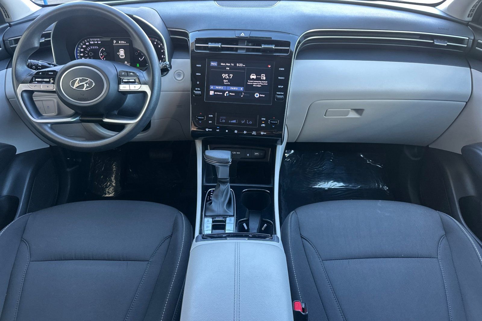 Used 2024 Hyundai Tucson SEL image 14