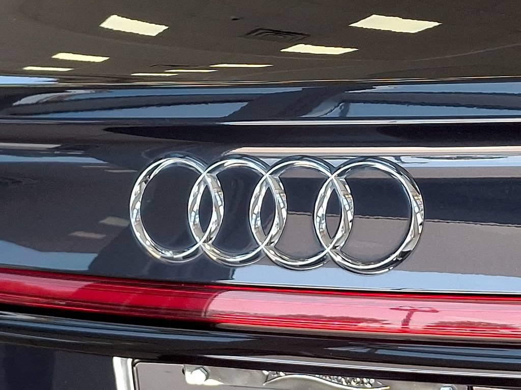 Used 2021 Audi A8 L 4.0T w/ Executive Plus Package AWD/4WD image 31