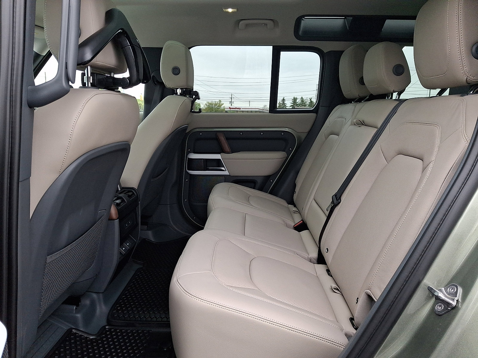 Used 2024 Land Rover Defender 110 S AWD/4WD image 10