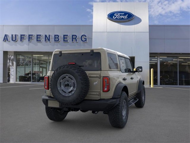 New 2025 Ford Bronco Badlands image 8