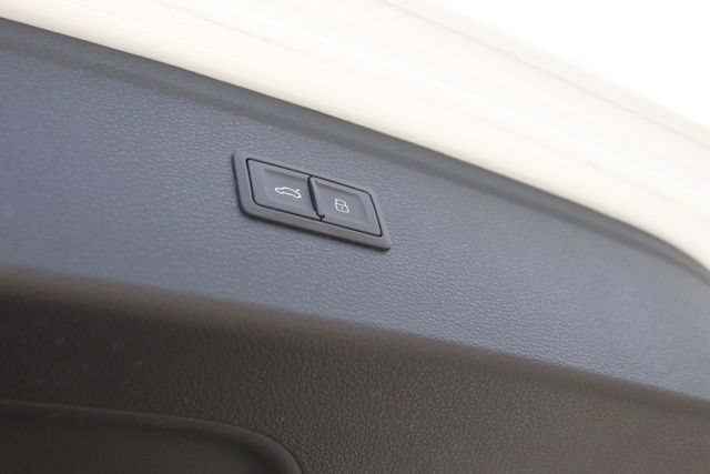 Used 2025 Audi Q5 2.0T Premium Plus AWD/4WD image 6