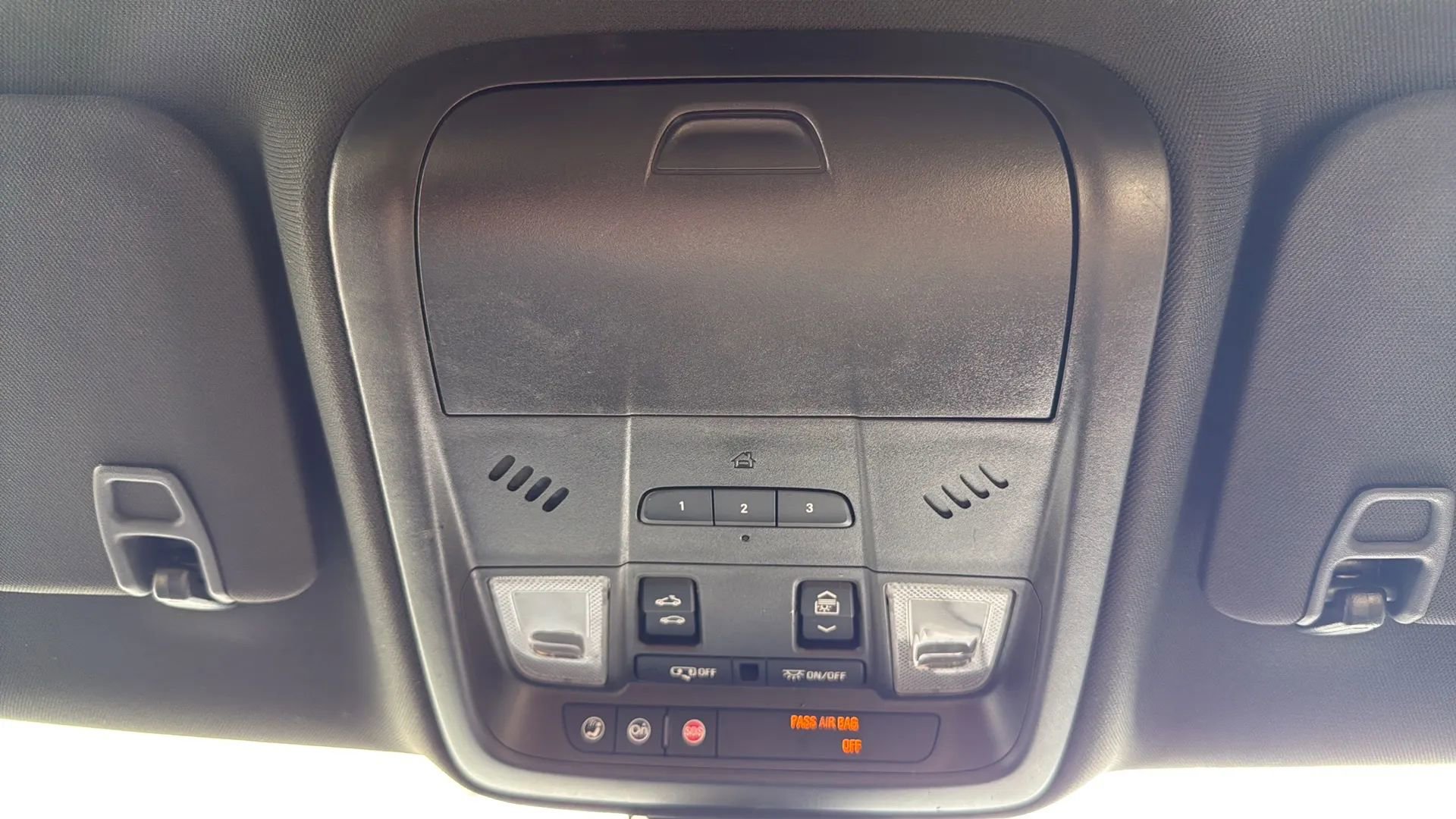 Used 2017 Cadillac XT5 Premium Luxury w/ LPO, Wheel Lock Package image 22