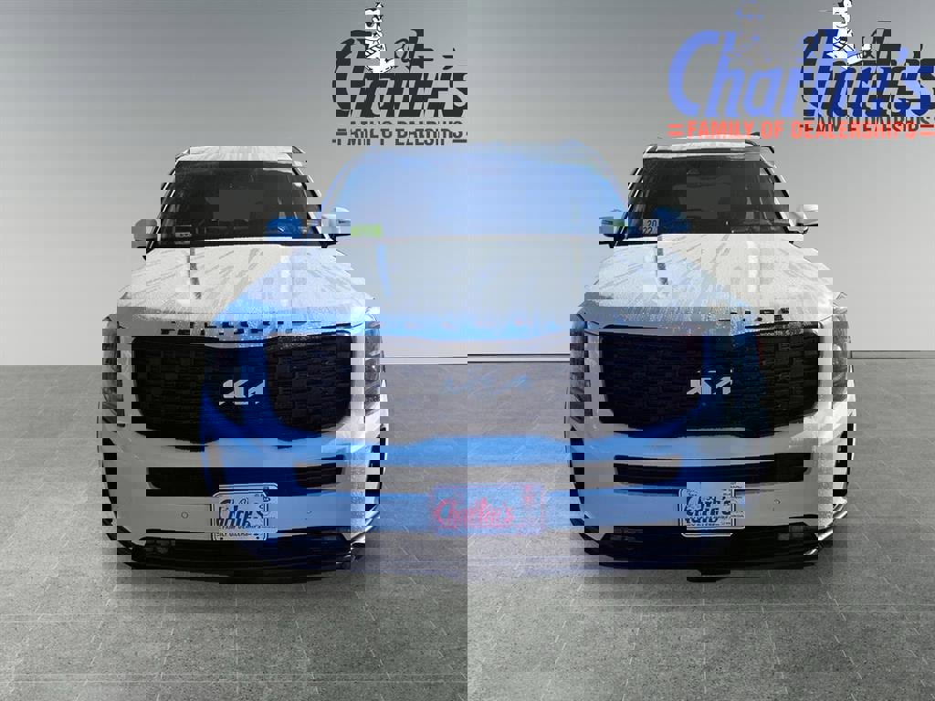 Used 2022 Kia Telluride SX w/ SX Prestige Package image 2