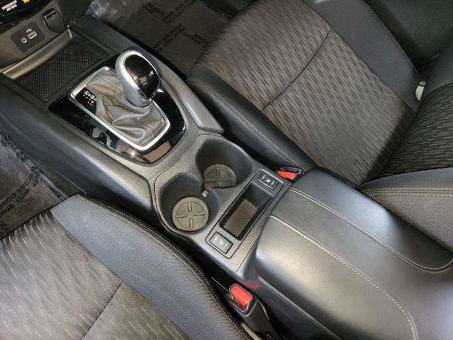 Certified 2018 Nissan Rogue SV w/ Premium Package FWD image 24