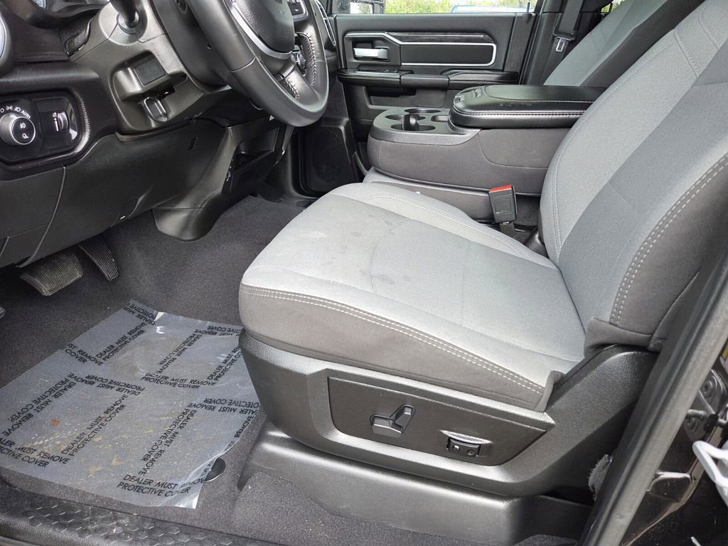 Used 2024 RAM 2500 Big Horn w/ Bed Utility Group image 10