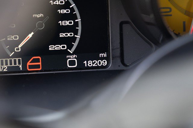 Used 2015 Ferrari F12 Berlinetta RWD image 59
