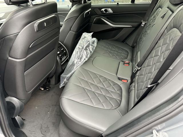 New 2026 BMW X5 M60i image 8