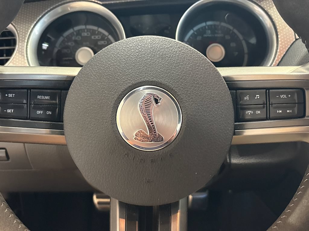 Used 2010 Ford Mustang Shelby GT500 RWD image 33