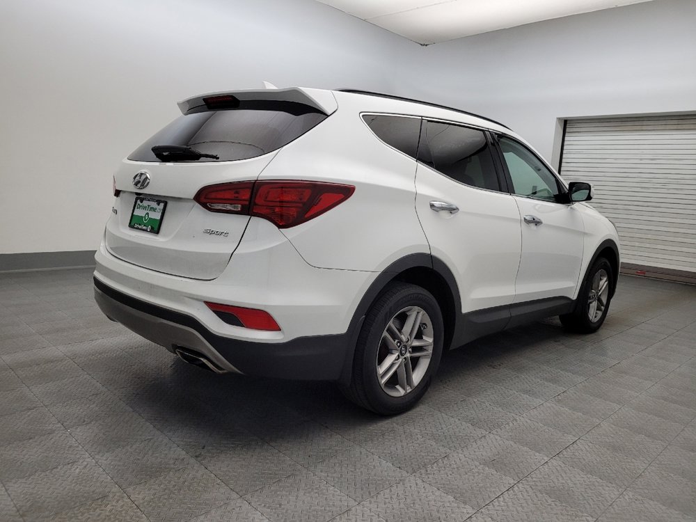 Used 2017 Hyundai Santa Fe Sport image 9