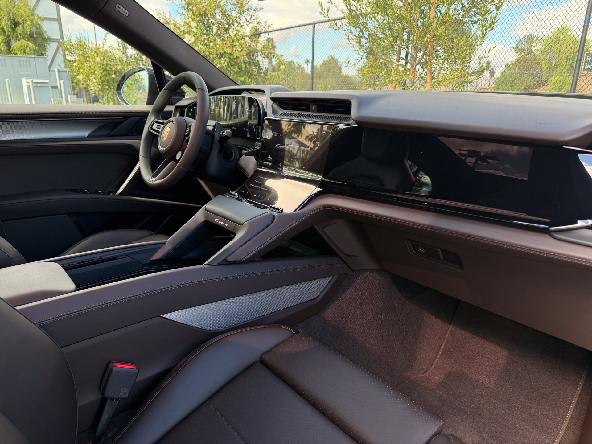New 2026 Porsche Cayenne Electric AWD/4WD image 25
