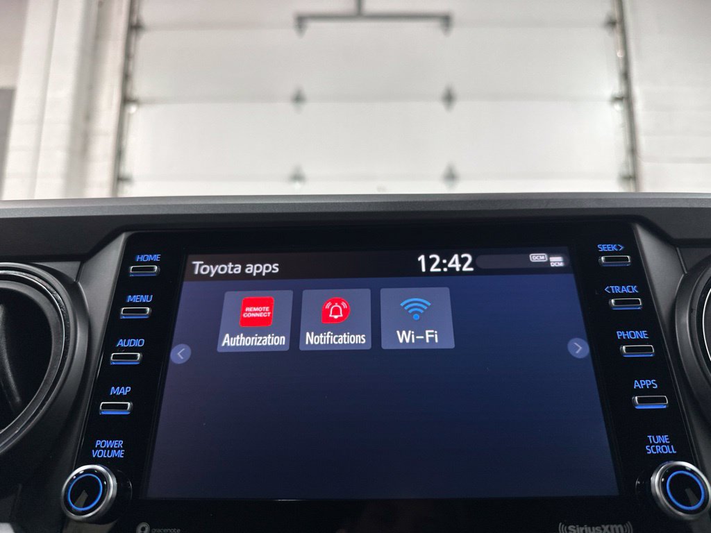 Used 2023 Toyota Tacoma TRD Sport w/ Technology Package AWD/4WD image 31