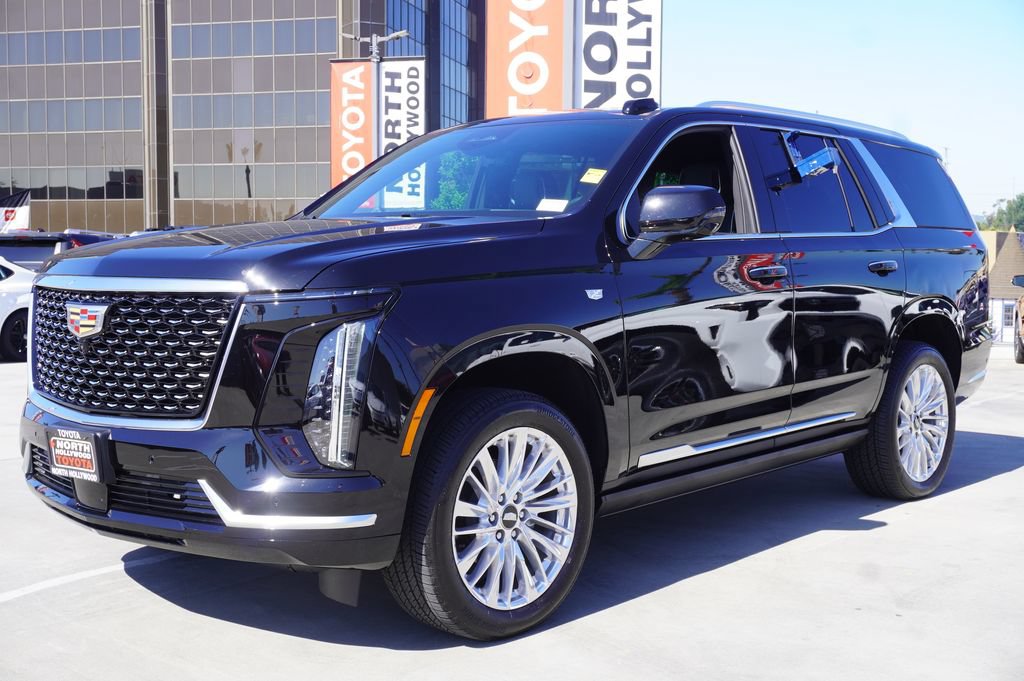 Used 2026 Cadillac Escalade Luxury RWD image 4