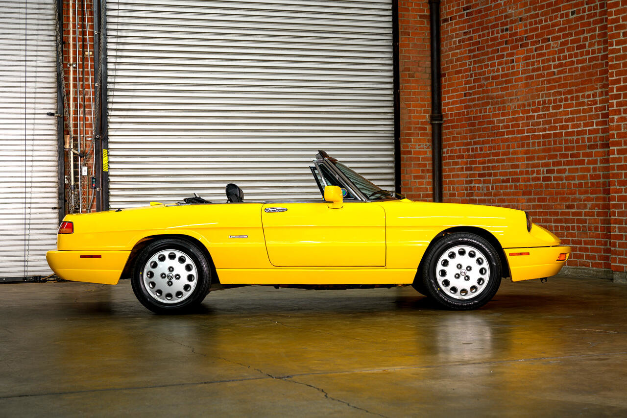 Used 1992 Alfa Romeo Spider Veloce image 14