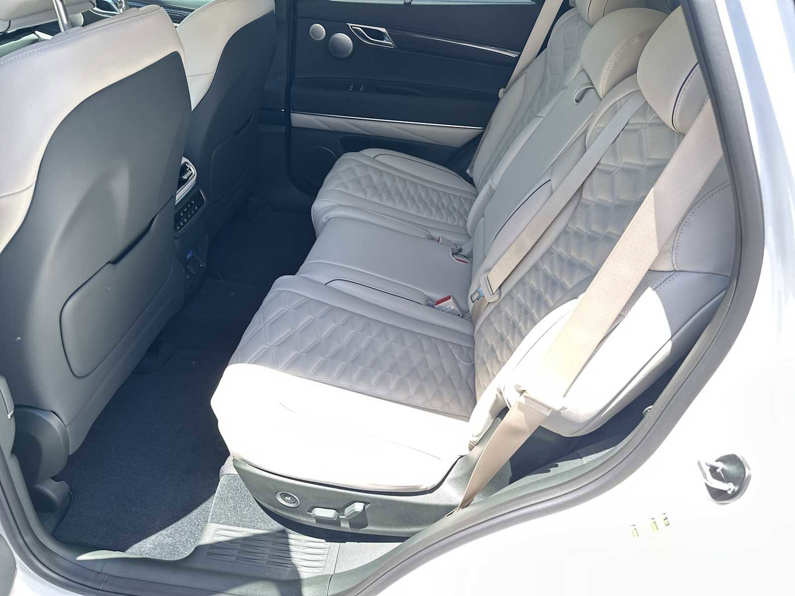 New 2026 Genesis GV80 3.5T e-SC AWD/4WD image 21