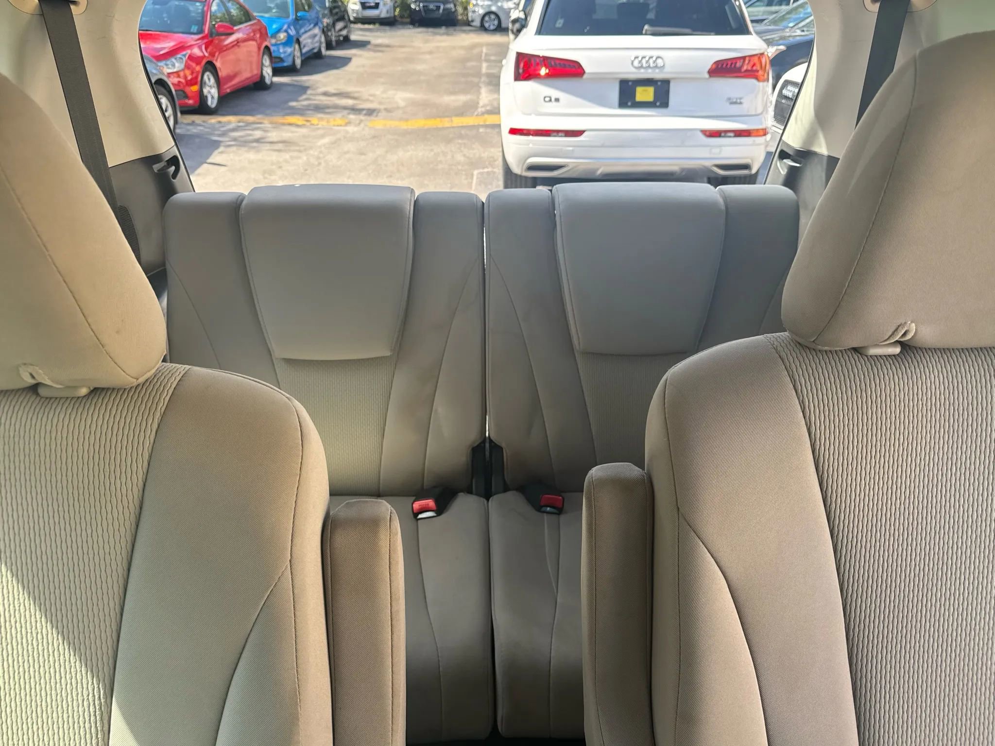 Used 2013 MAZDA MAZDA5 Sport image 27